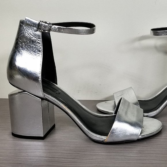 Alexander Wang Abby Silver Metallic Leather Sandals, Womens Size 9 / 39 - Picture 7 of 10